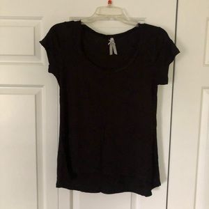 black scoop neck tee